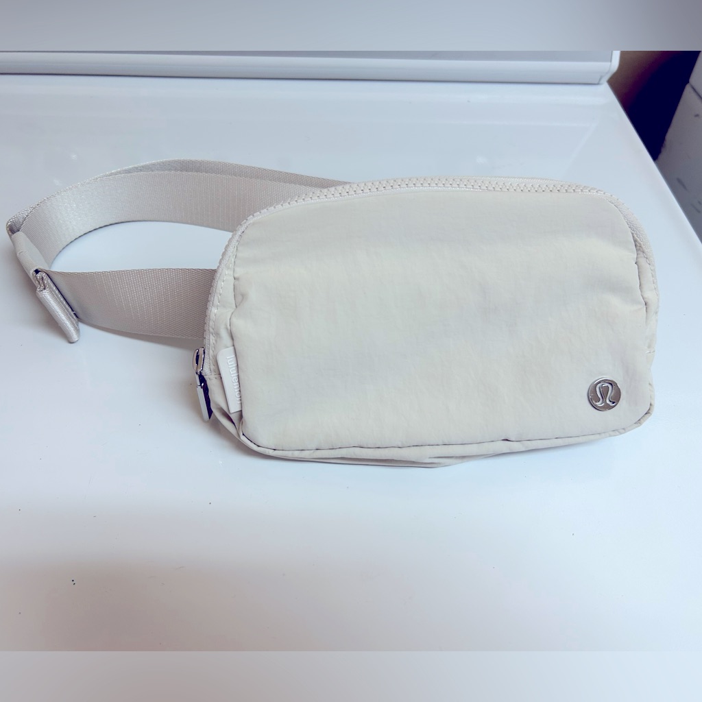 Nwot Lululemon Everywhere Belt Bag